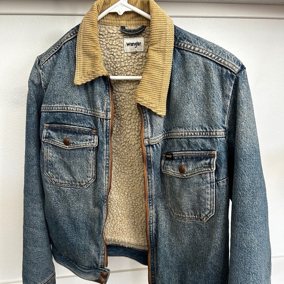 Wrangler women’s born ready carpenter jacket - Picture 1 of 4